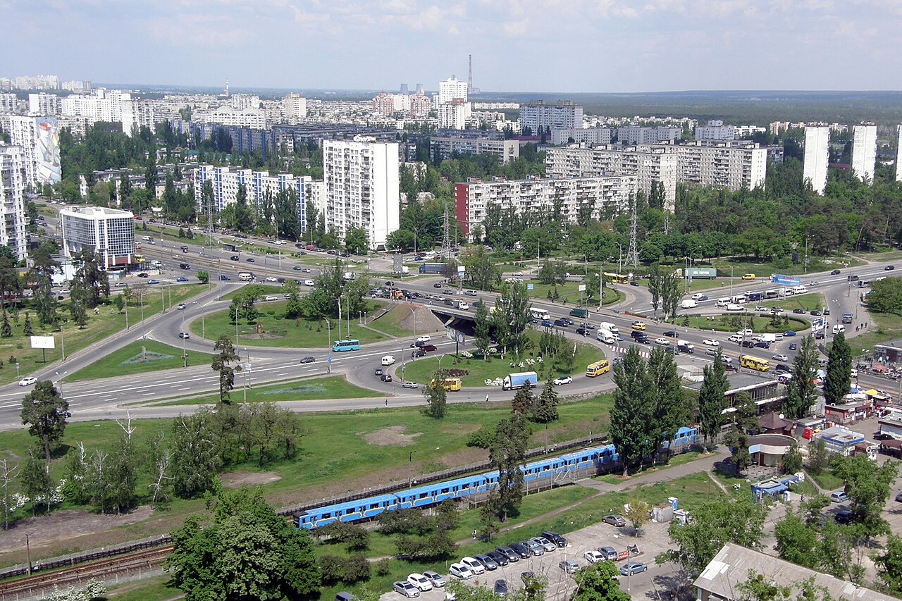 Дорожня розв’язка біля Чернігівської площі